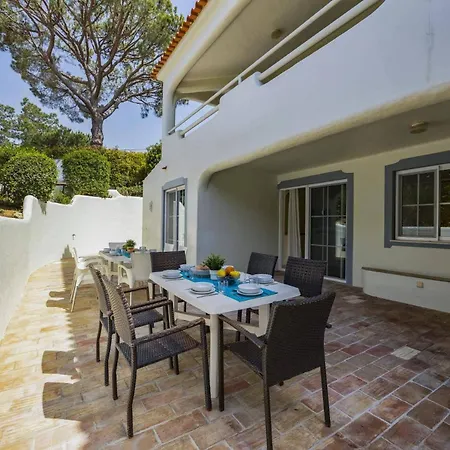 Canas By Vale do Lobo