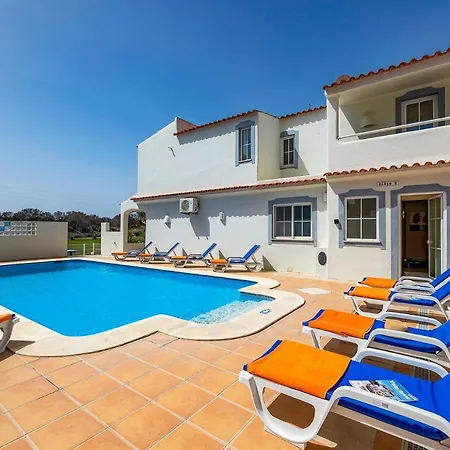 Canas By Villa