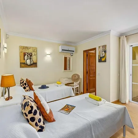 Canas By Vale do Lobo